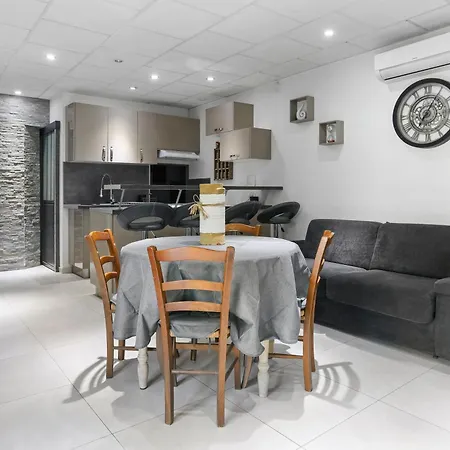 Complete Au Soleil D'azur Villa Frejus